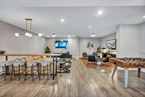 Luxe - Amenities - Lounge