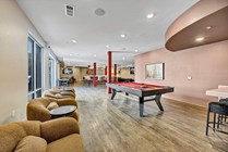 Luxe - Amenities - Lounge